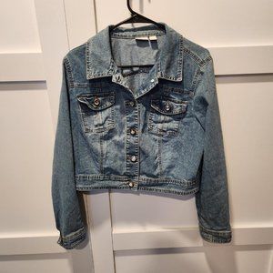 Cato Woman's Cropped Denim Jeans Jacket in size Large